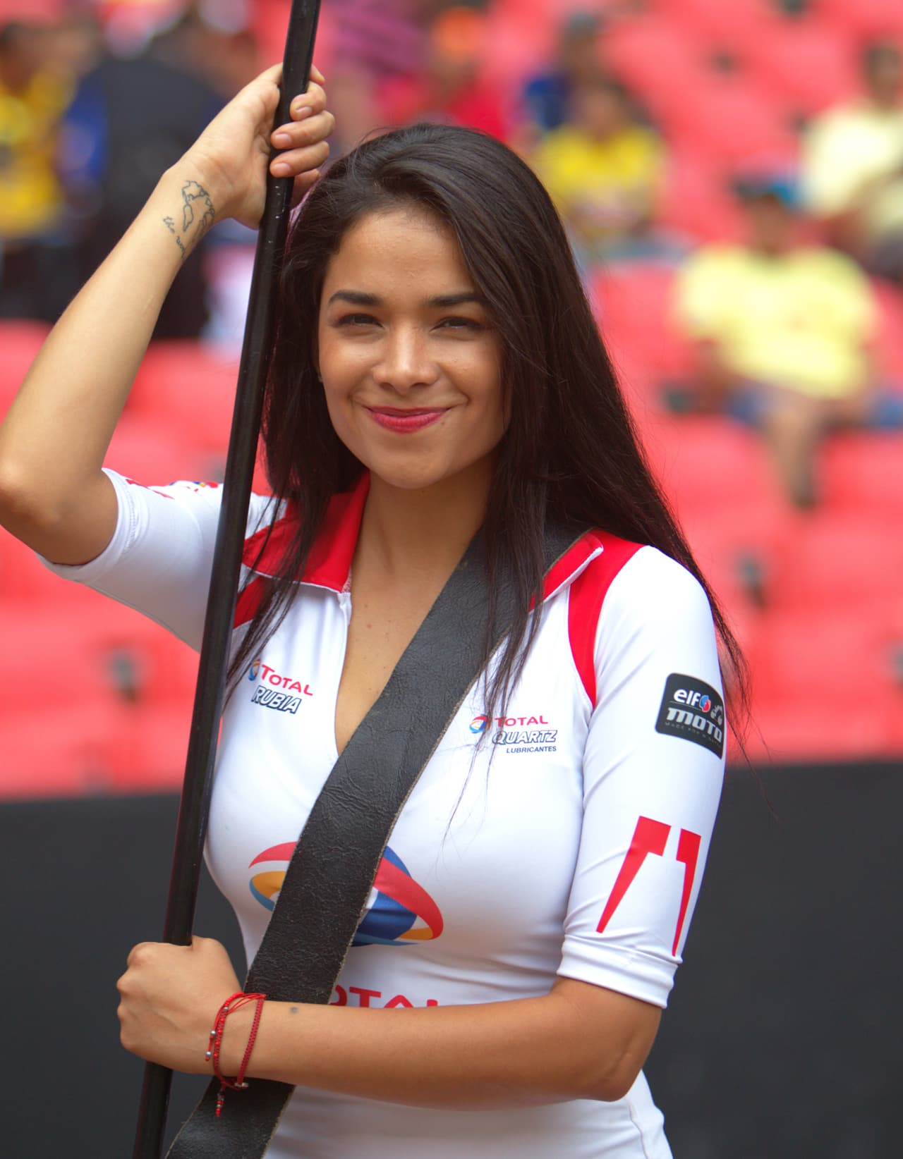 La belleza de las porristas en la fecha 13