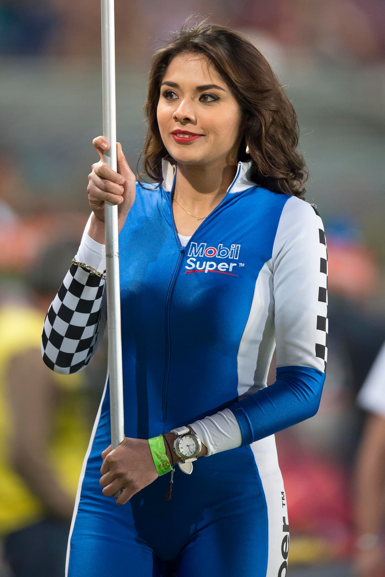 La belleza de las porristas en la fecha 13