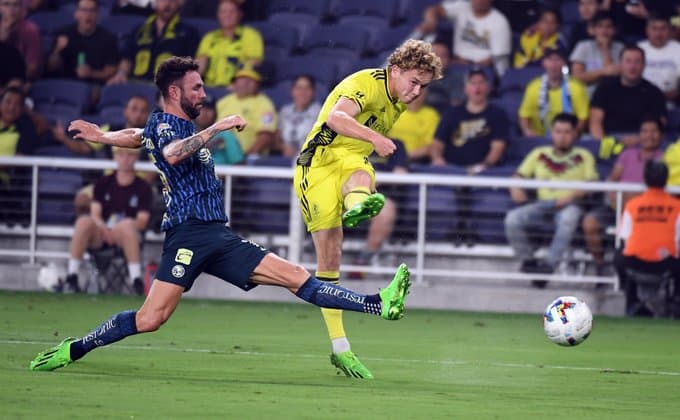 América no pudo derrotar a Nashville en la Leagues Cup Showcase por la vía de la tanda de penales. Nashville inició ganando a los seis minutos y aumentó el conteo a dos antes del cuarto de hora gracias a Bauer y Haakenson, respectivamente.