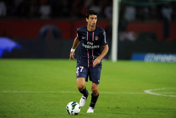 Javier Pastore: Pero esta Liga ya contaba con estrellas, muchas en el París Saint-Germain, como el caso de Pastore, que el torneo anterior firmó por el PSG al convertirse en contratación récord, costando entre 43 y 45 millones de euros pagados al Palermo.
