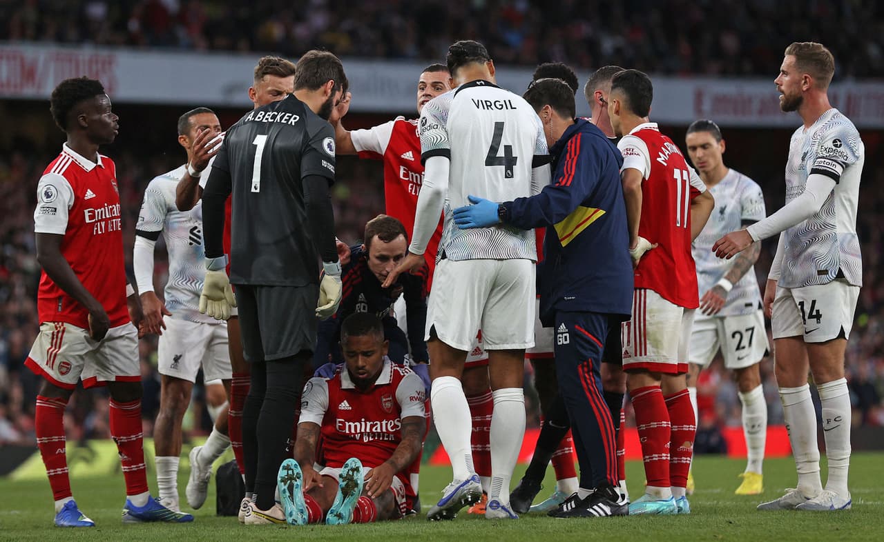 Arsenal derrotó al Liverpool y está en la cima de la Premier League.