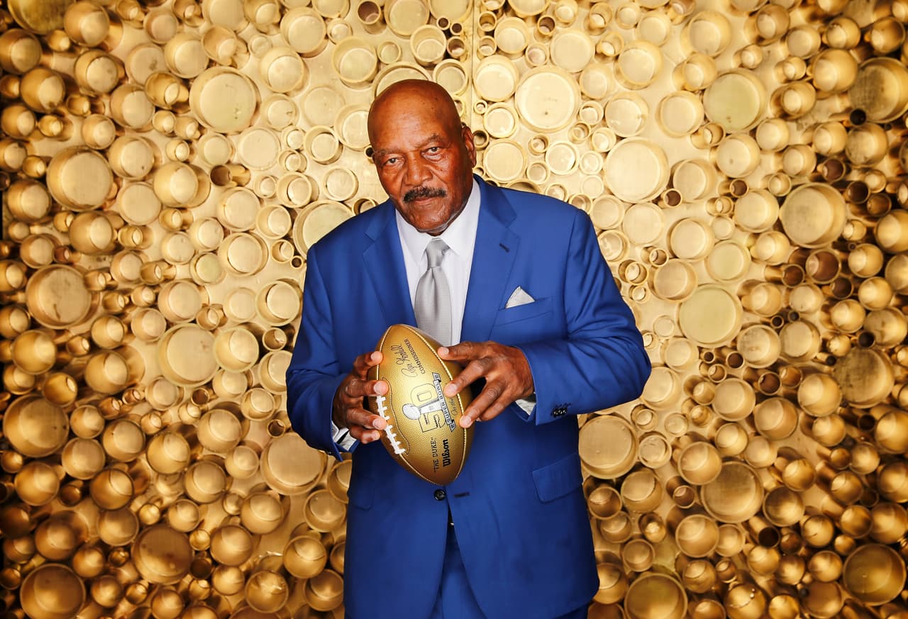 El legendario corredor Jim Brown cumplió 80 años de edad