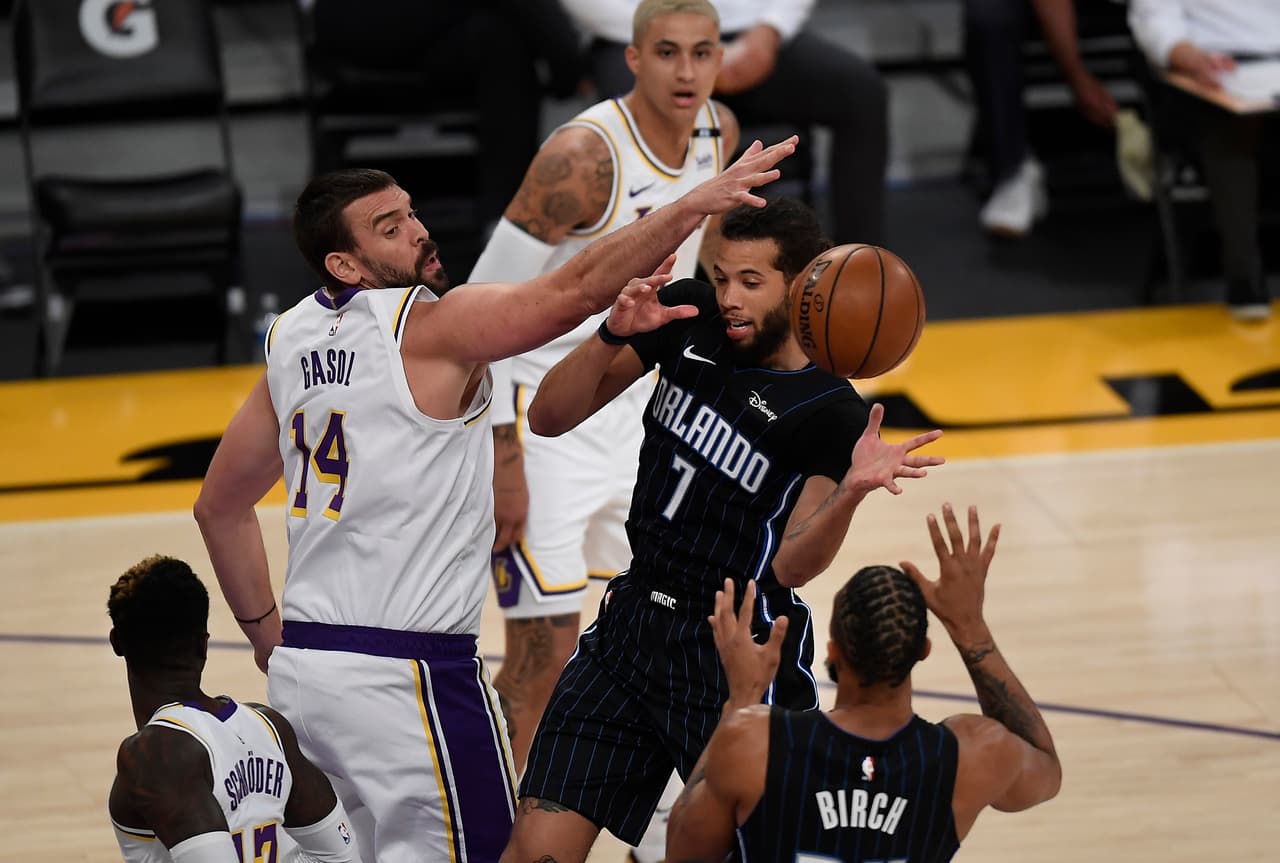 Los Lakers saben vivir sin LeBron ni Davis