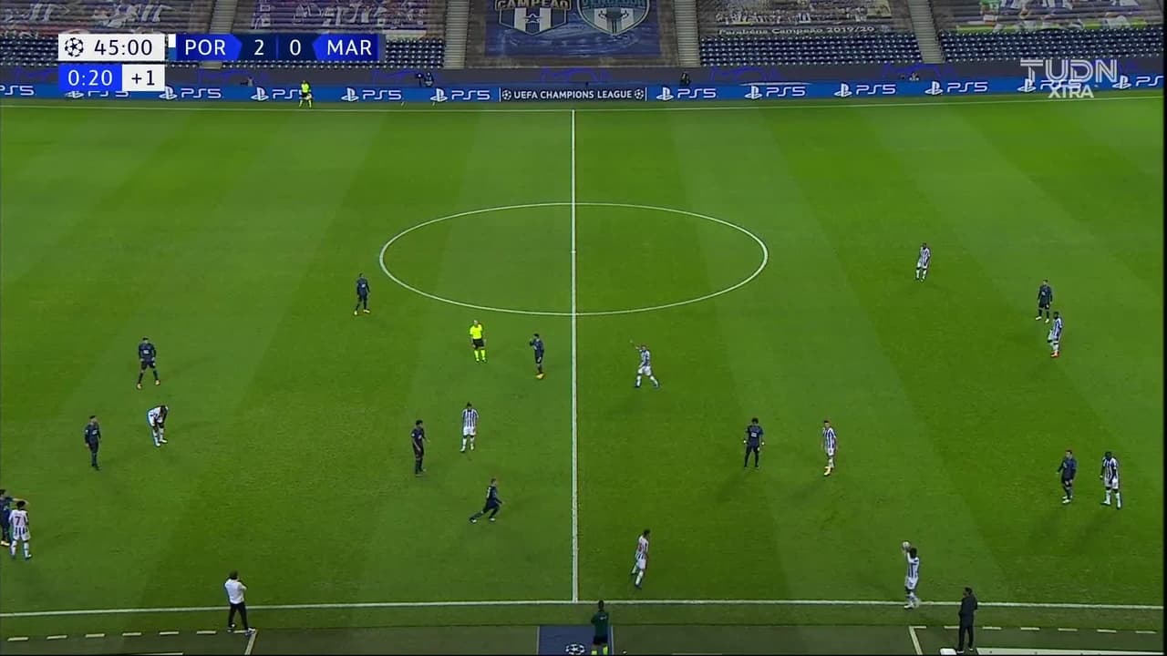 ¡TIRO ATAJADO! disparo por Moussa Marega.