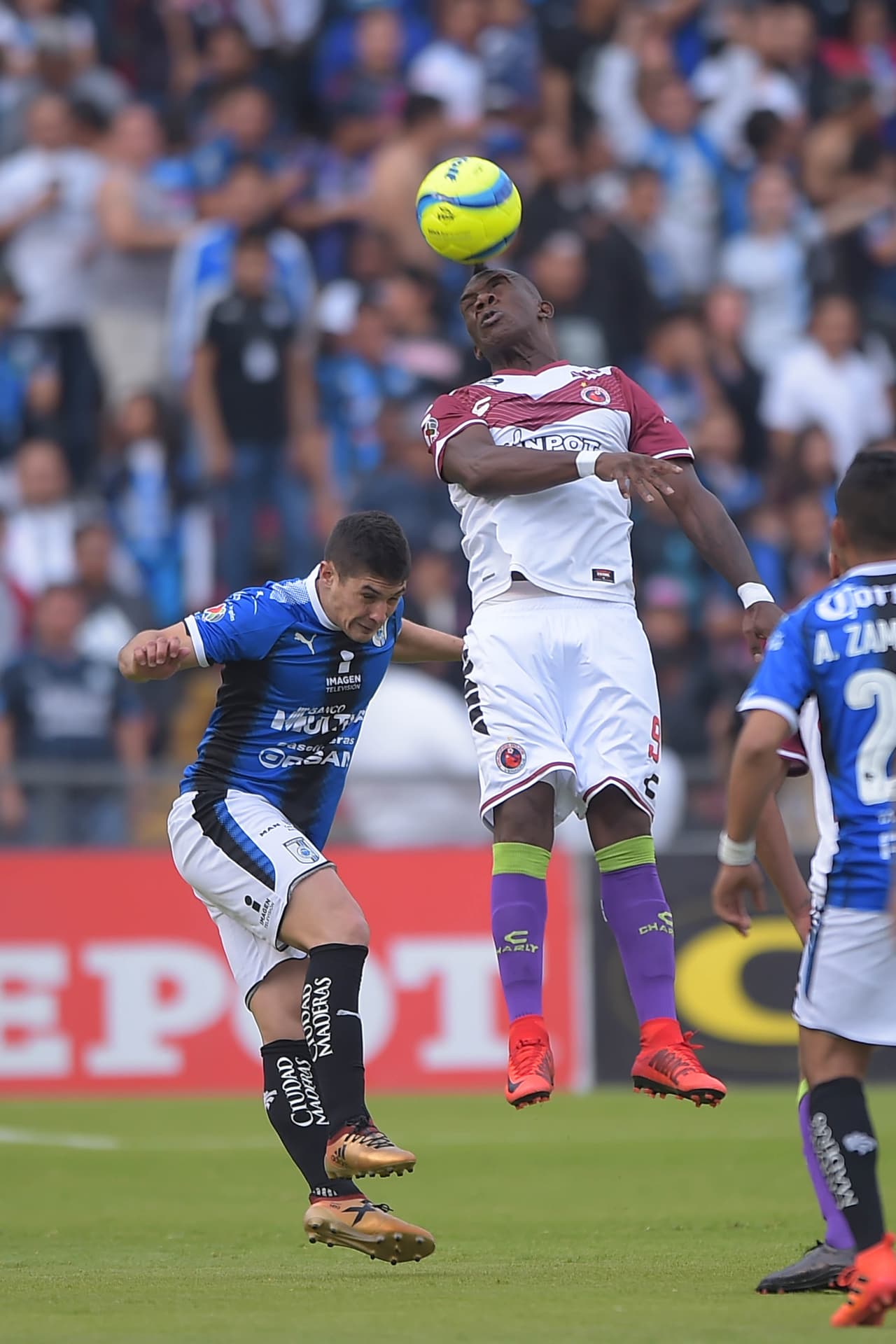 Los Gallos Blancos poco pudieron hacer en el encuentro de hoy. Fue un partido cerrado, de pocas llegadas en el que los dos equipos fueron cautelosos por lo mucho que estaba en juego.