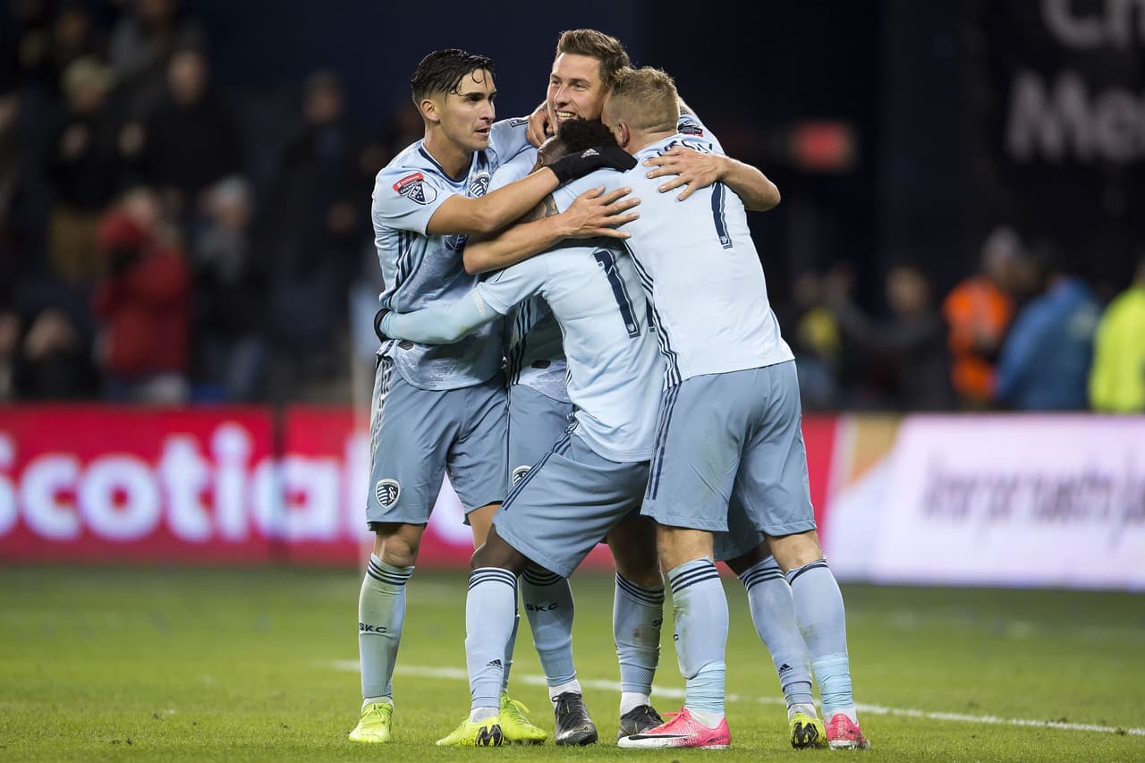 Luego de sufrir por más de 70 minutos, el Sporting Kansas City logró abrir la defensa del Club Independiente La Chorrera y avanza a las Semifinales de la Concacaf Liga Campeones tras ganar 3-0.