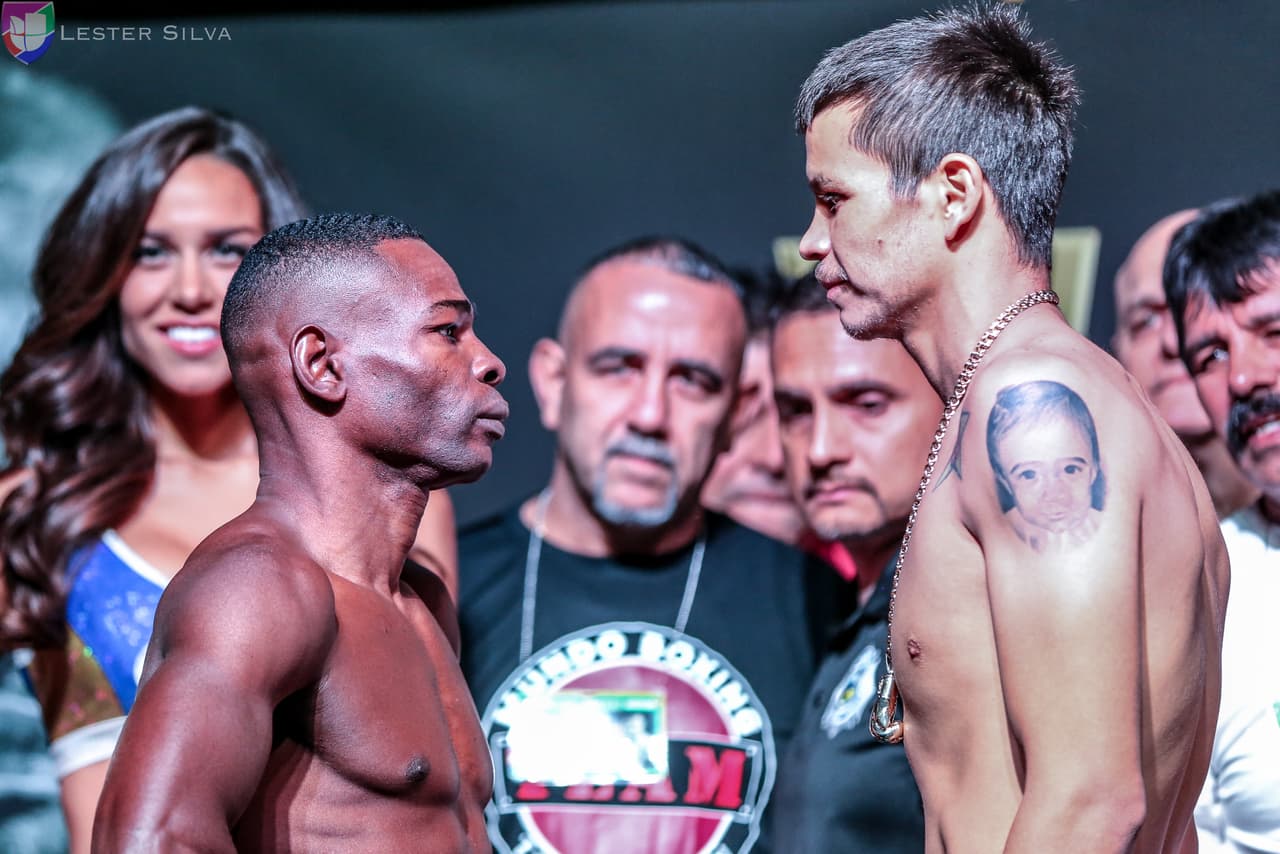 Tampoco el cubano Guillermo Rigondeaux y el mexicano Moisés Flores tuvieron problemas con la romana previo a su combate por los títulos de la AMB e IBO de peso supergallo.