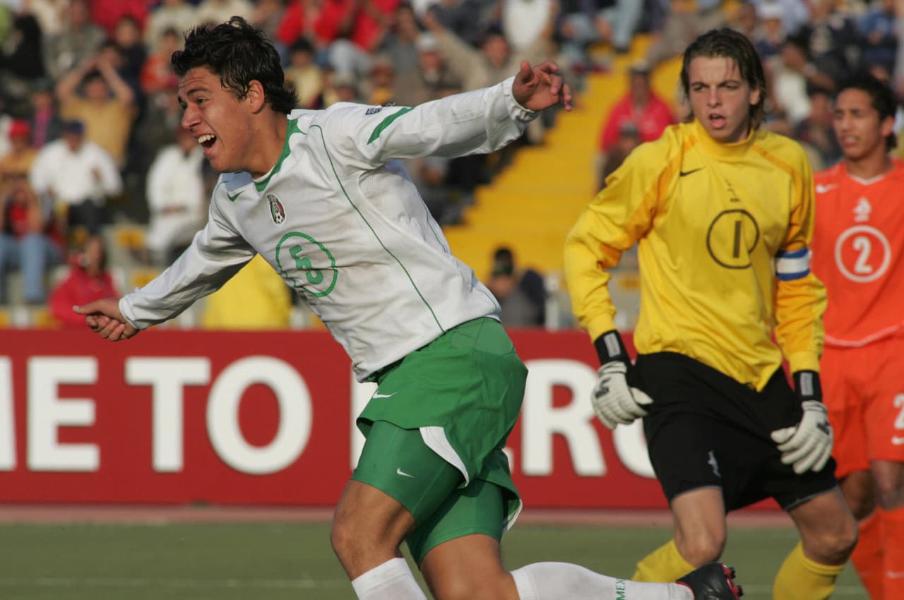 Héctor Moreno fue de lo mejor del Tri campeón Sub-17 en el 2005. Aunque no fue su fuerte, colaboró con un gol en esta conquista.