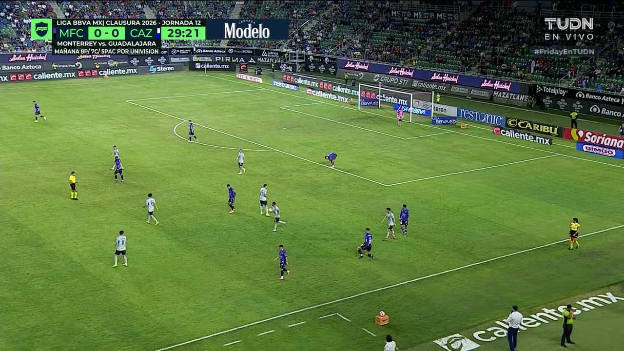 ¡TIRO ATAJADO! disparo por Brian Rubio.