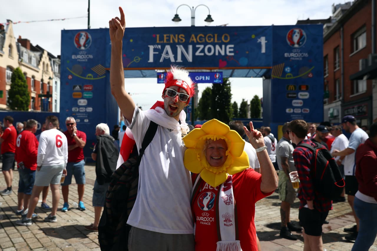 A pesar de la rivalidad a todos nos une el fútbol.