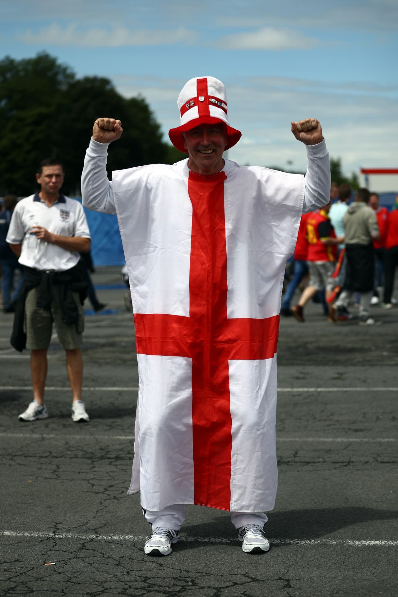 El primer partido lo protagonizron Inglaterra y Gales.