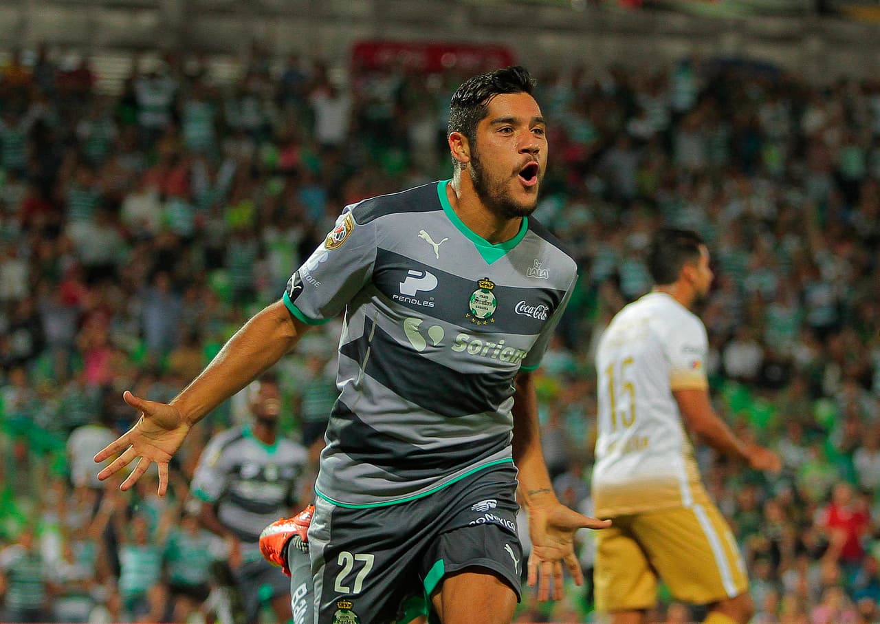 Javier Orozco – El ‘Chuletita’ es un delantero intermitente que bien puede tener momentos de brillantez como fue su primer año en Santos donde se coronó siendo ‘killer’, y también pasar de noche y perder la titularidad como el torneo pasado. Acaba de ser fichado por Jaguares donde no será exigido y podría recuperar su olfato goleador para una último aire con el Tri.