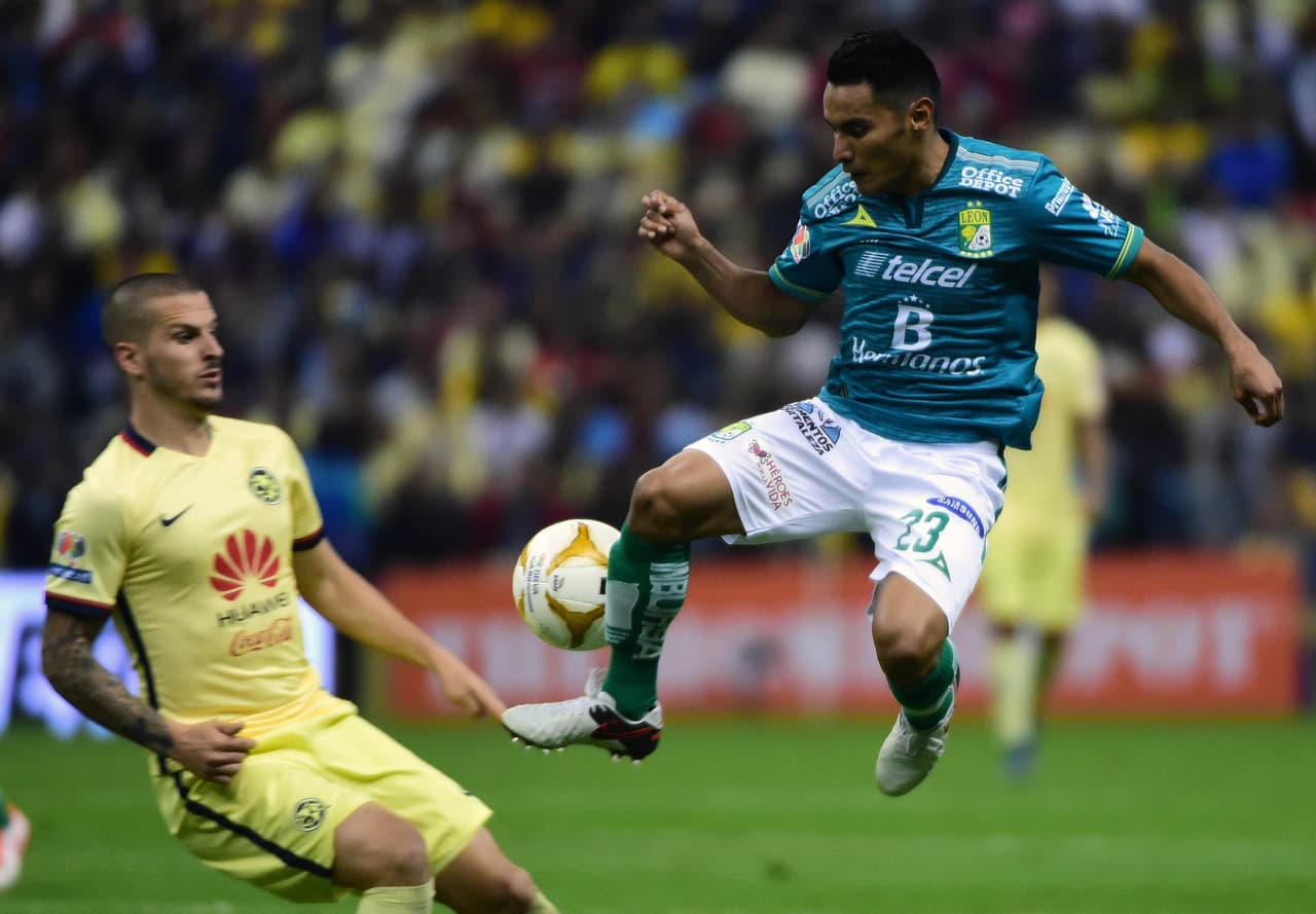 José Juan Vázquez – Fue contratado por Chivas como la gran apuesta para apuntalar la media cancha del Rebaño. El ‘Gallo’ es un medio de recuperación que pasó desapercibido en el tiempo reciente pero que con León se ganó la convocatoria al Mundial 2014 donde brilló y de retomar ese nivel, tendría que ser llamado.