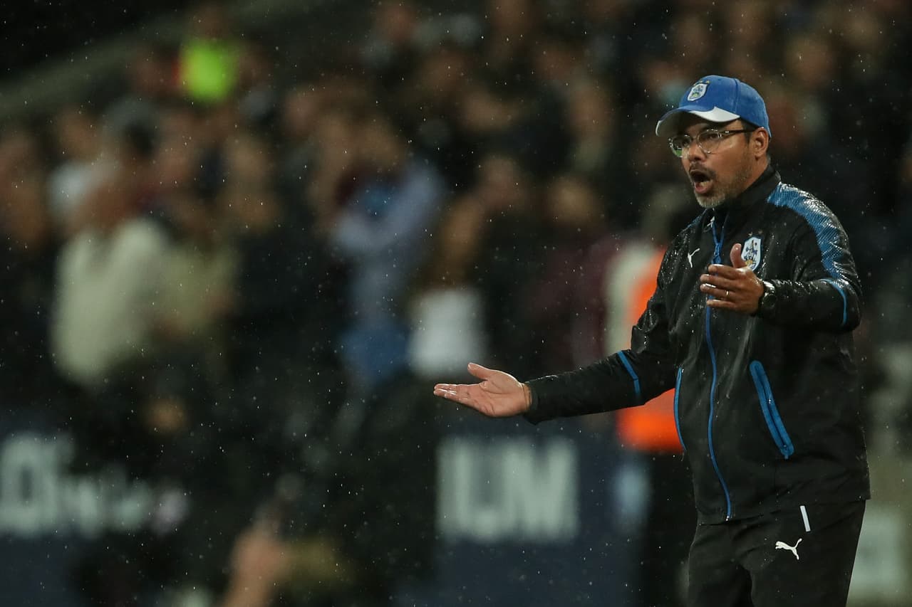 Por su parte, David Wagner sumó su primera derrota en la temporada y perdió la posibilidad de treparse a la cima de la clasificación junto al United y el City.