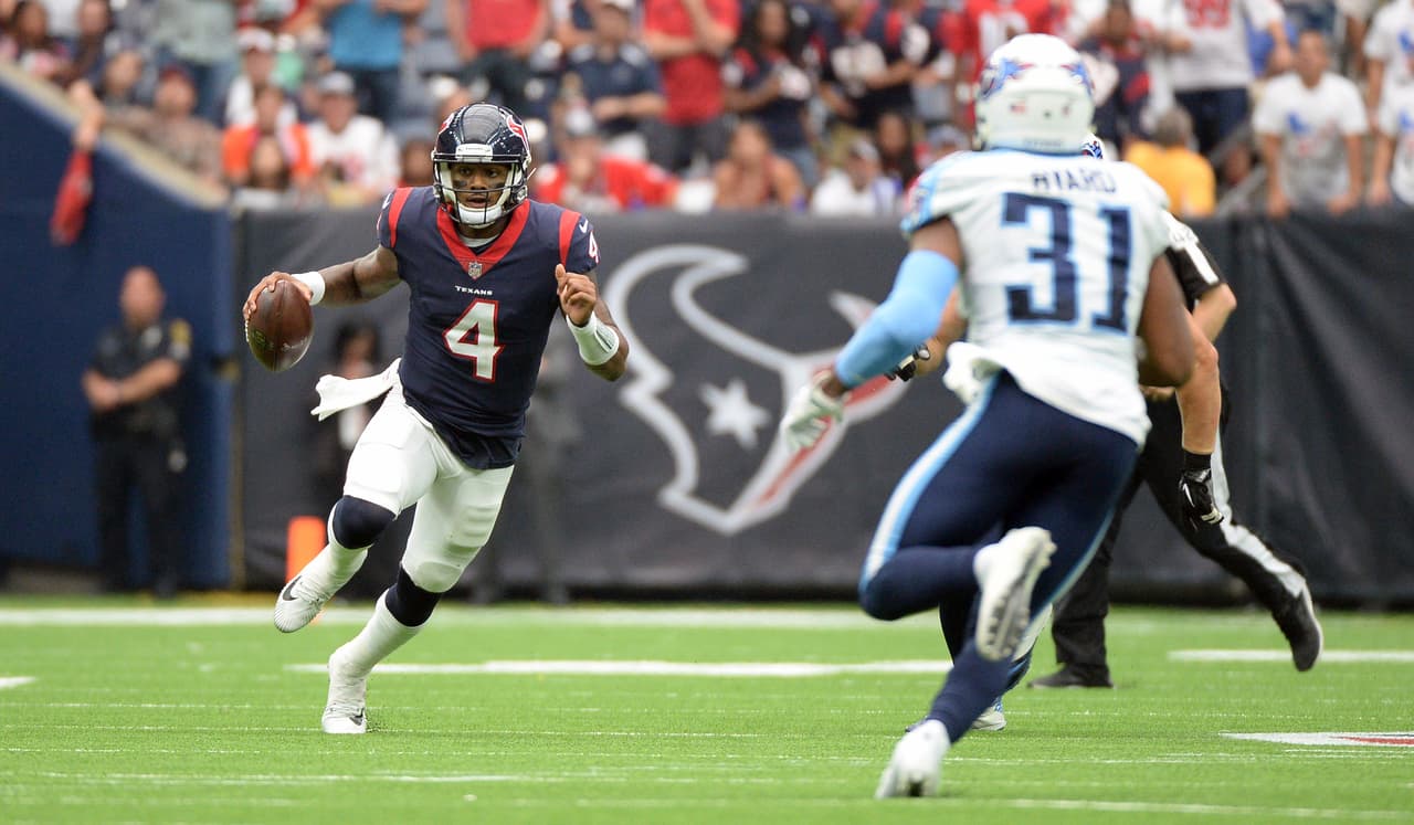 Deshaun Watson brilló en la aplastante victoria de Houston 57-14 sobre los Titans