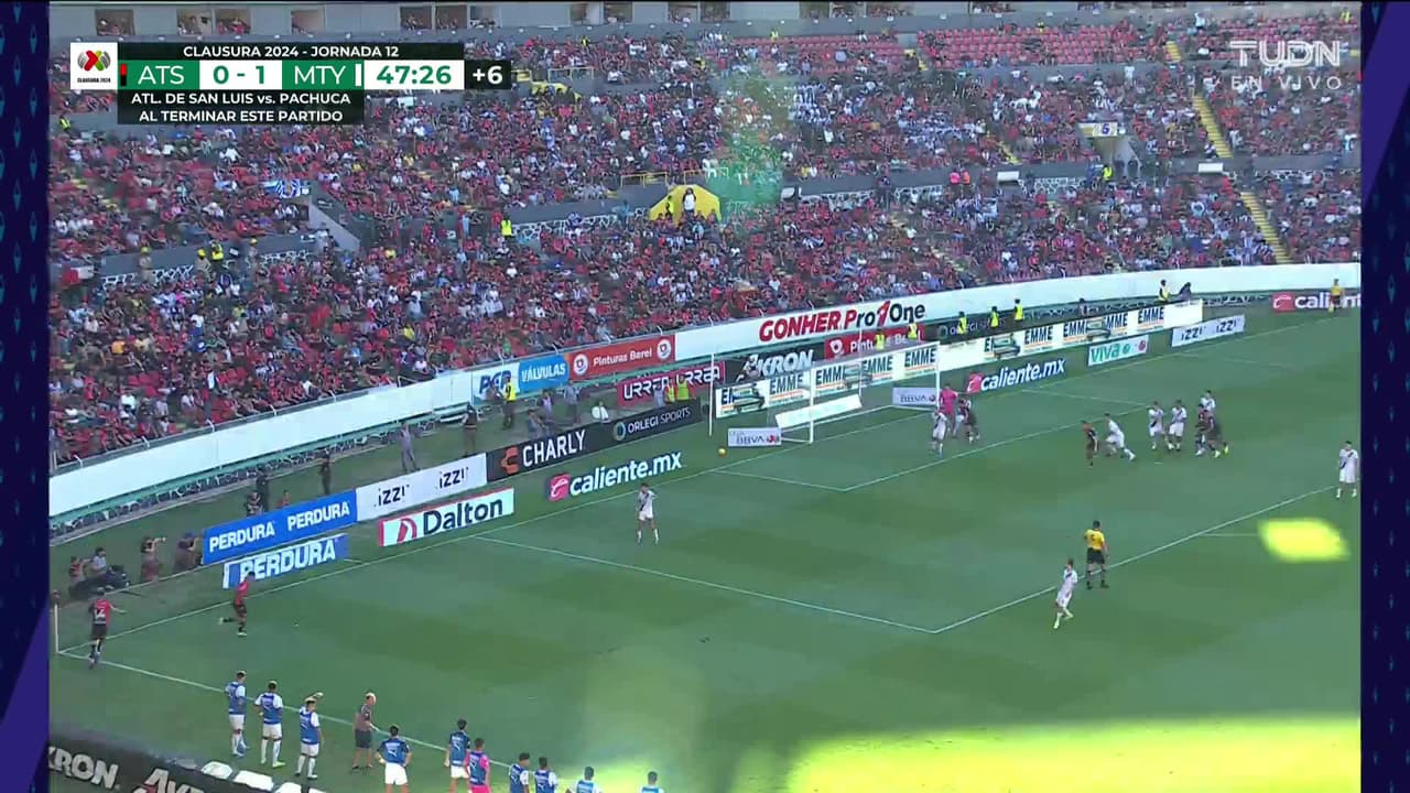 ¡TIRO ATAJADO! disparo por Raymundo Fulgencio.