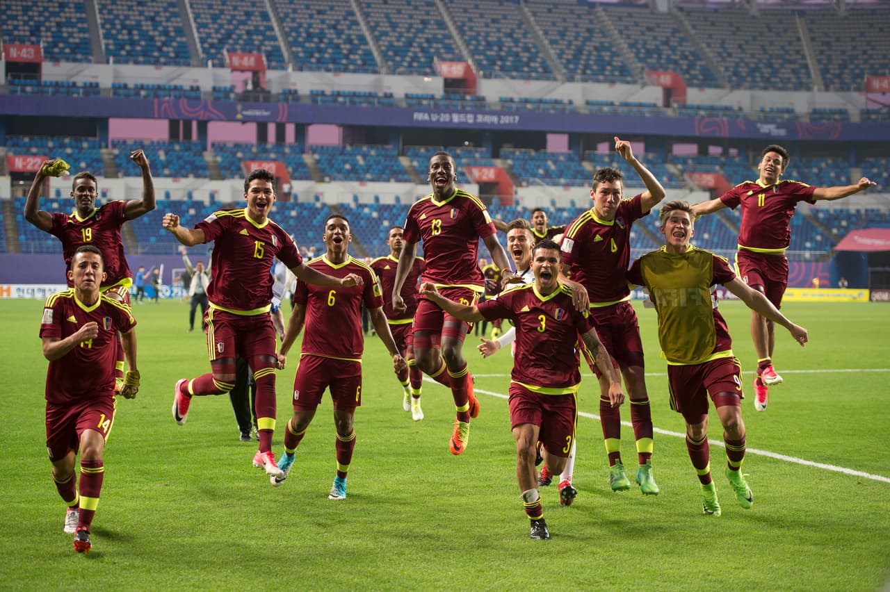 Venezuela logró una actuación histórica en el Mundial Sub-20 de fútbol al clasificarse a la final luego de empatar 1-1 contra Uruguay y vencerlo en penaltis en Corea del Sur.