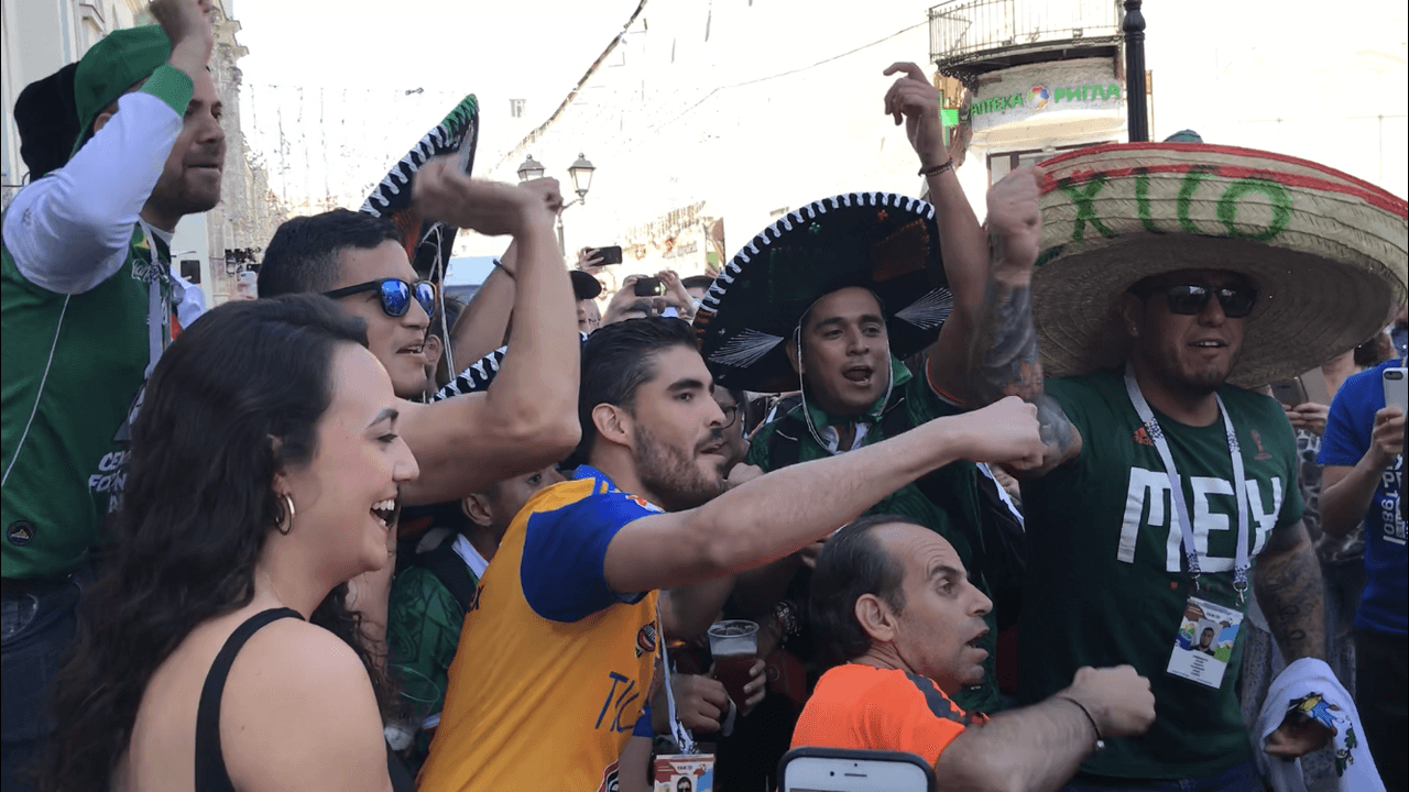 Los ánimos se van prendiendo mucho más conforme las horas van pasando.