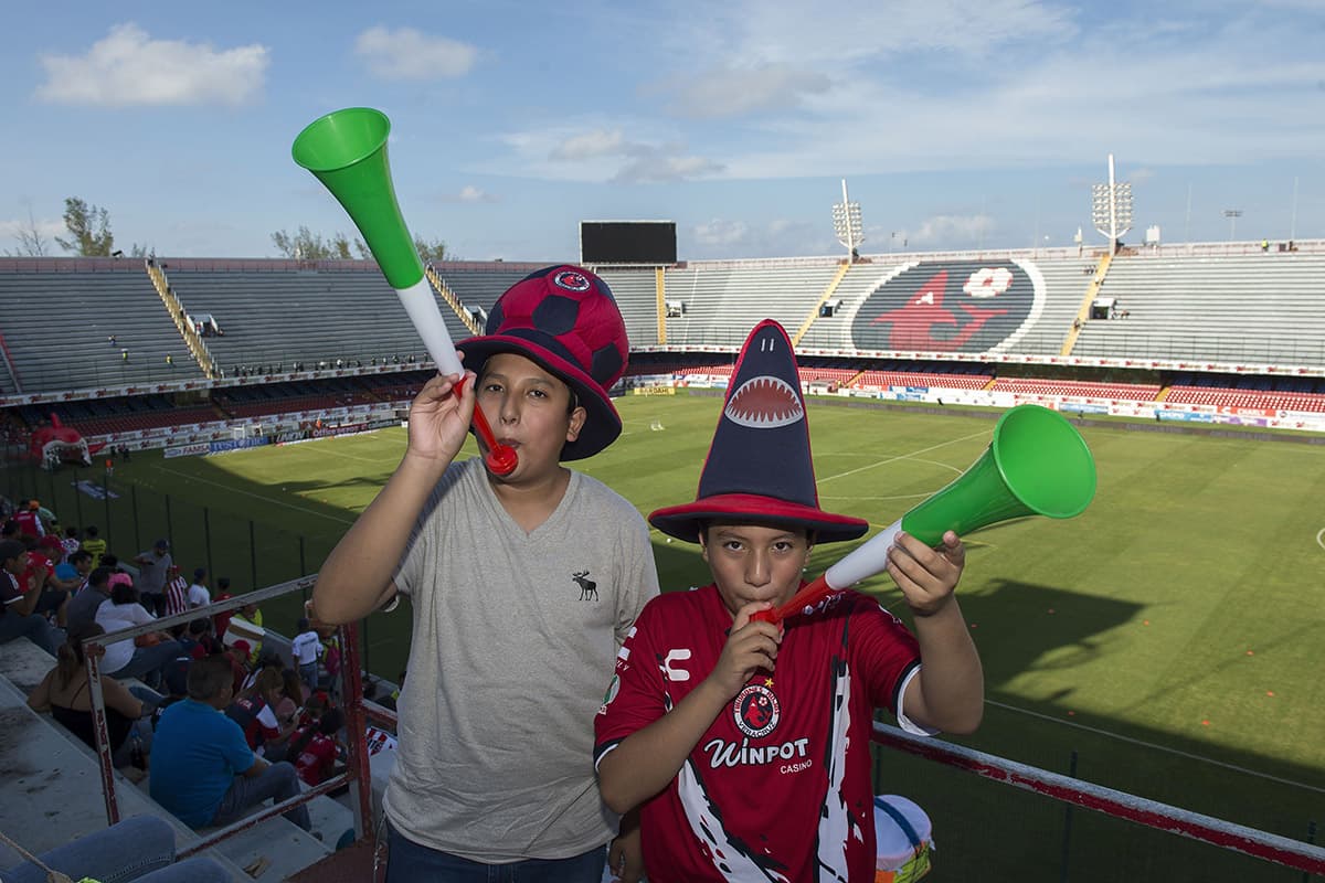 Fanáticos de Veracruz listos para apoyar a su equipo.