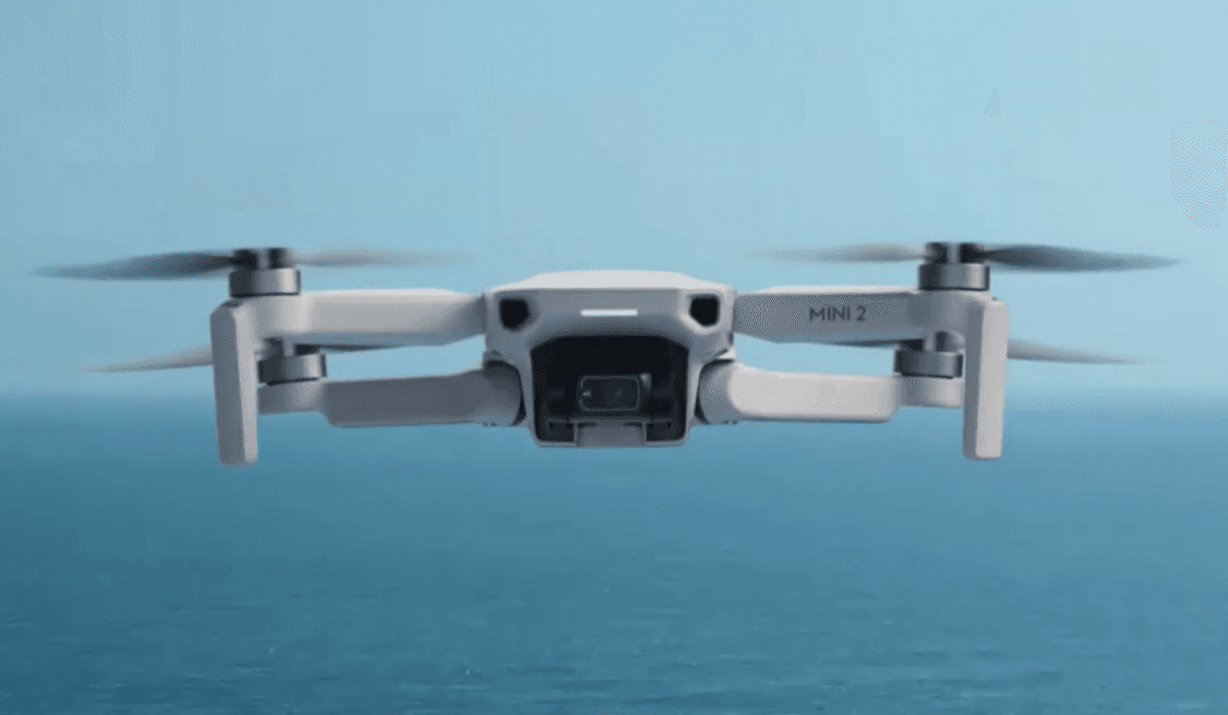 Este mini dron tiene conectividad inalámbrica OcuSync 2 de DJI para hasta 2.5 veces el alcance inalámbrico y una conectividad más estable. Además, tiene grabación de video 4K, ¡increíble!