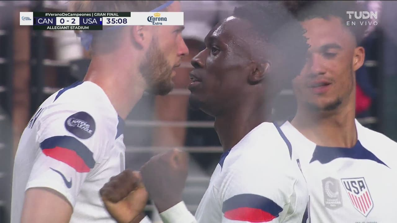 ¡Estados Unidos aumenta su ventaja 2-0 con gol de Balogun!