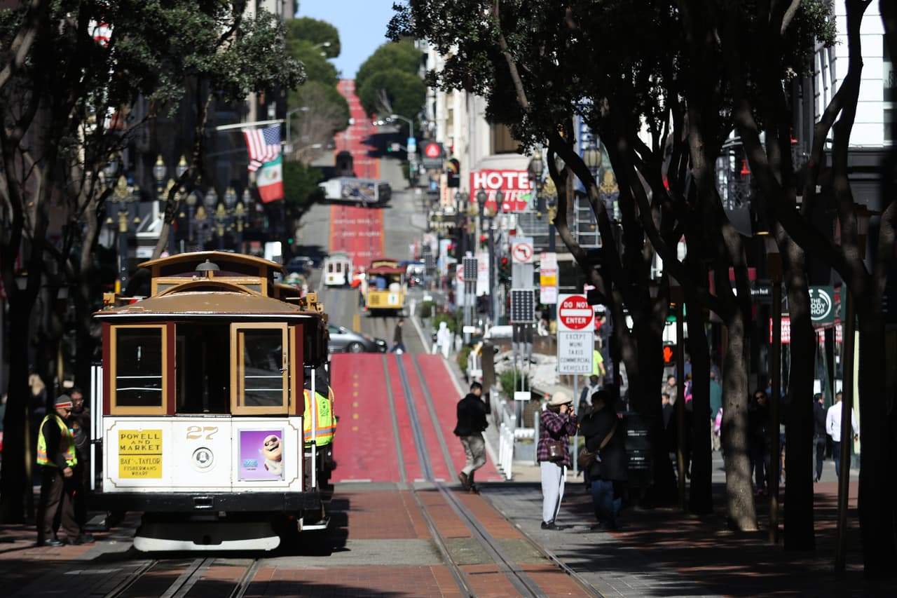 San Francisco luce reluciente ante la llegada de la pasión NFL por el Super Bowl 50.
