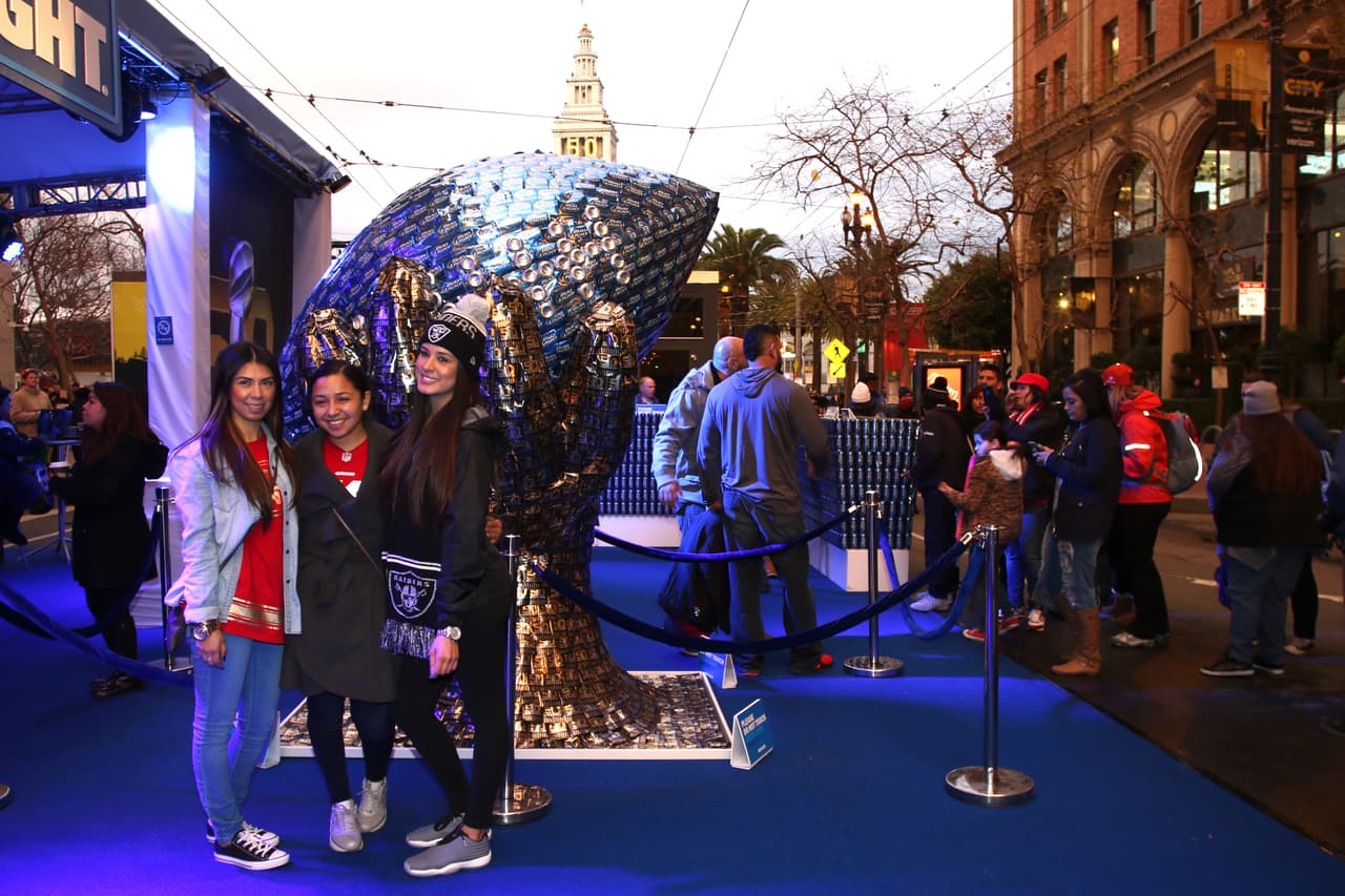 San Francisco luce reluciente ante la llegada de la pasión NFL por el Super Bowl 50.