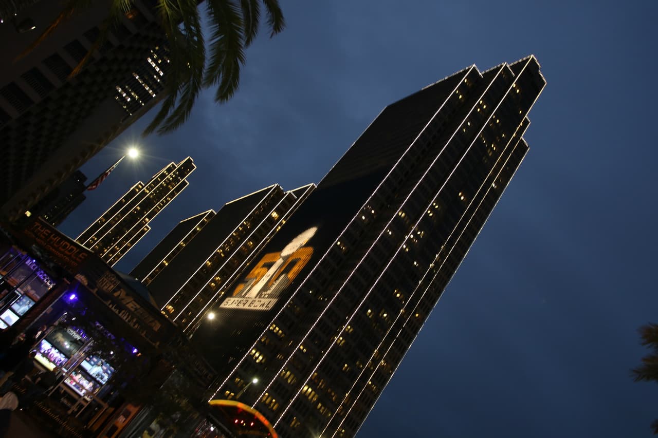 San Francisco luce reluciente ante la llegada de la pasión NFL por el Super Bowl 50.