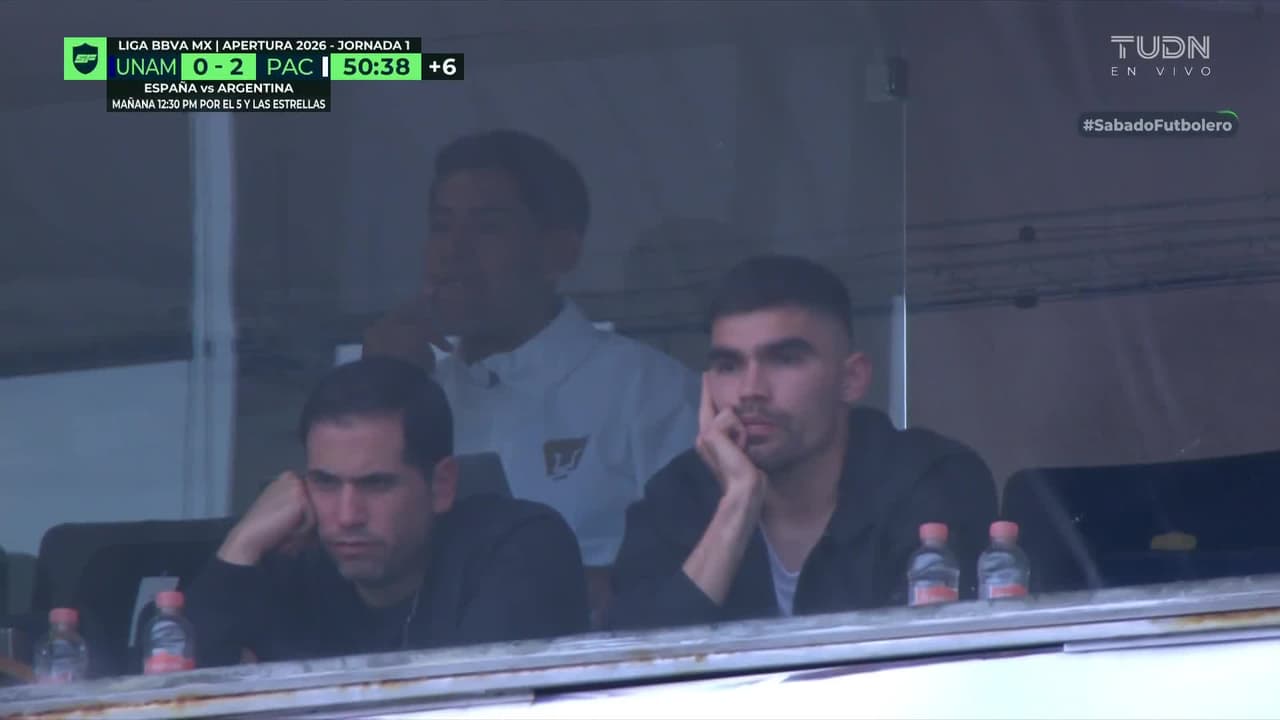 ¡Invitado de lujo, Johan Vásquez está en el estadio de CU!