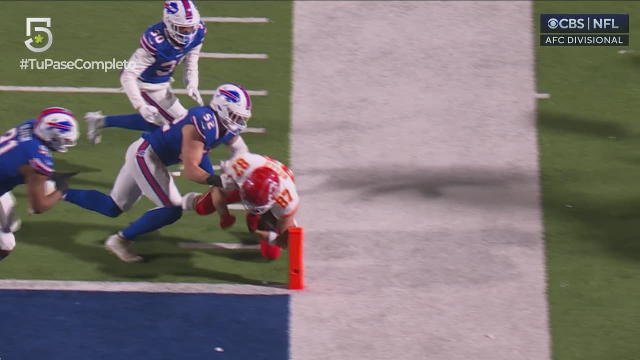 ¡Lo vuelven a hacer! Kelce recibe de Mahomes y es touchdown
