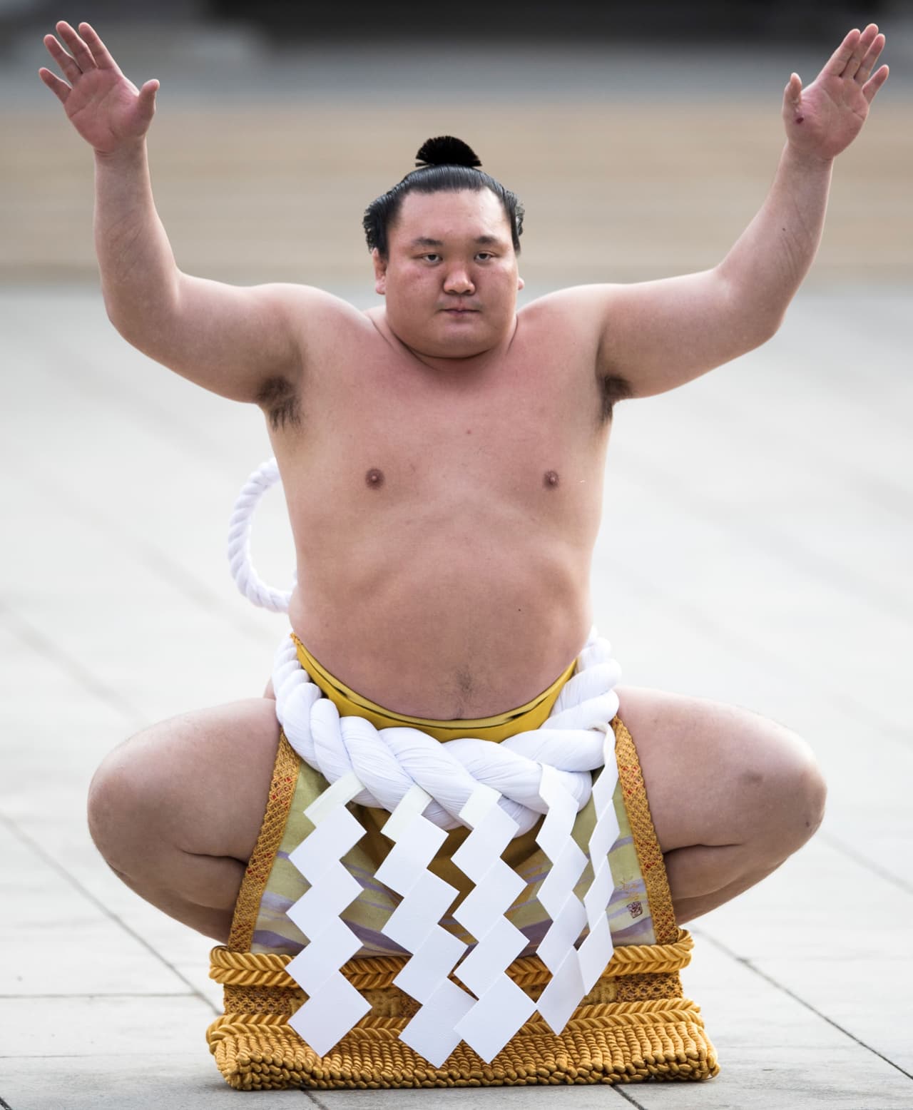 Los luchadores no pueden aplicar técnicas ilegales como la estrangulación, puños, tirar del pelo o luxaciones articulares, con la pena de ser eliminados si lo hacen.