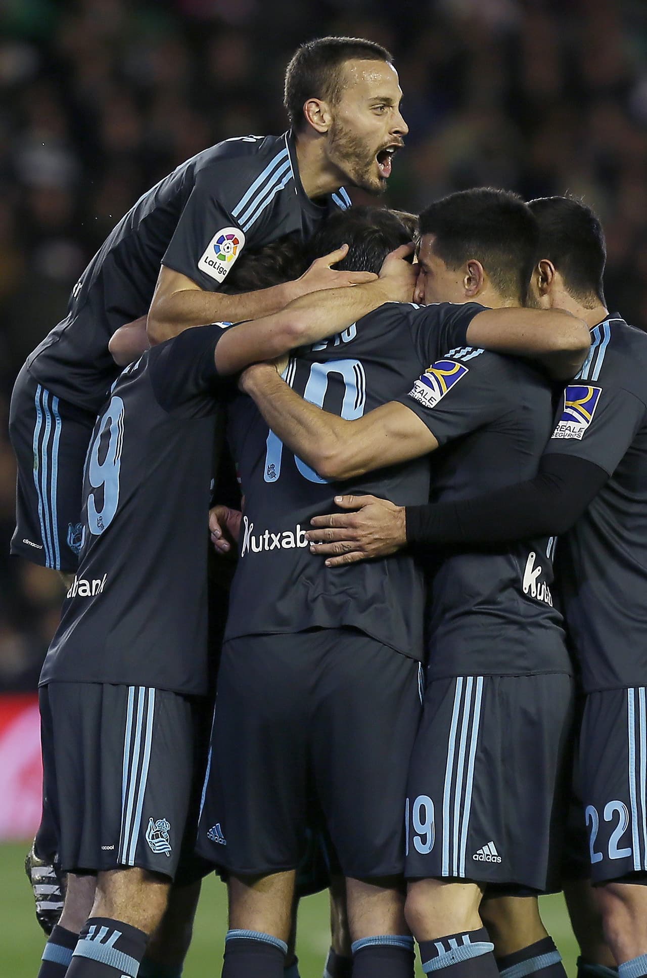 Para el '10' de la Real Sociedad, que esta temporada ha jugado 26 partidos –20 como titular– este era su gol número 5 en la presente edición de La Liga de España.