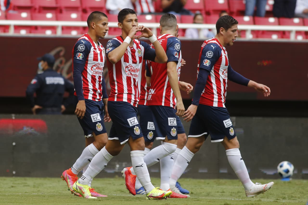 Bravos salió determinado a ganar el encuentro desde el principio, pero un gol de José Godínez al minuto 89 les roba el triunfo y terminan empatando 2-2 con Chivas.