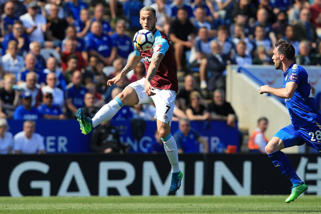 Leicester City no supo cómo frenar a un West Ham motivado por evitar caer en zona de descenso y que contó con el apoyo de sus seguidores.