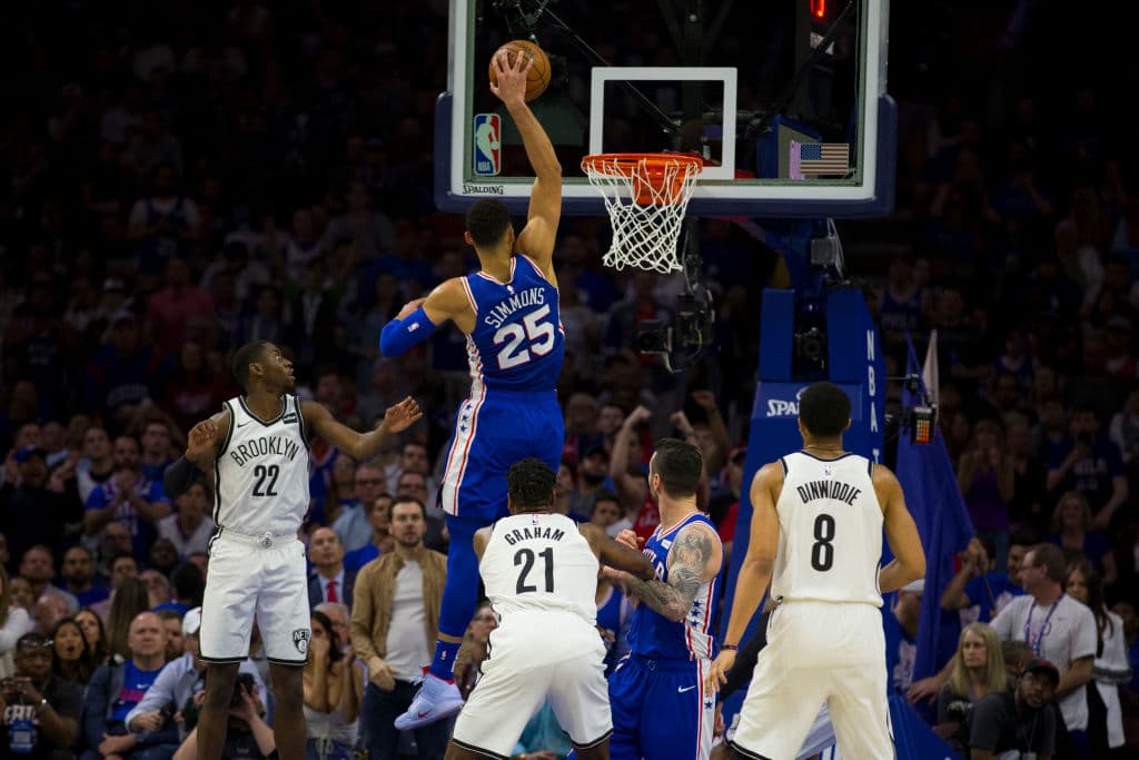 Los Philadelphia 76ers eliminaron en cinco juegos a los Brooklyn Nets en una serie más que candente y emocionante pese a acabar relativamente rápido. Estas son las mejores imágenes que arrojó el partido decisivo de la serie, el Juego 5.
