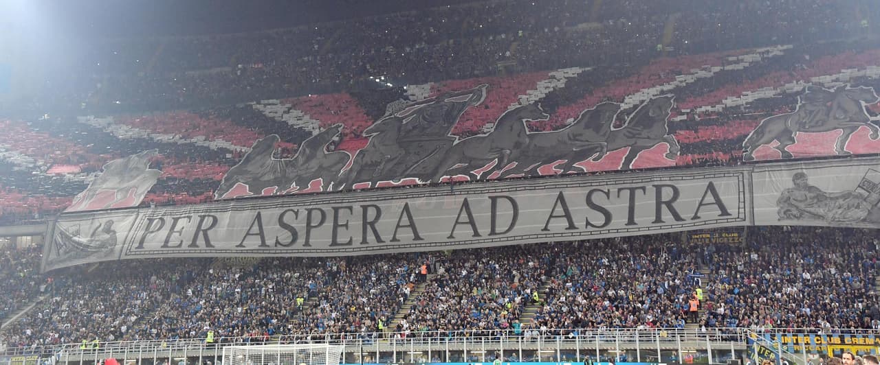 Mientras que los milanistas lo hicieron con este. La lucha por el reinado en la ciudad estaba lista.