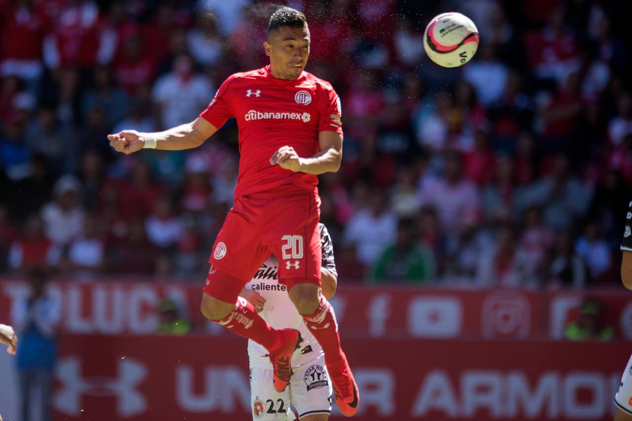 Los goles de Fernando Uribe lo han puesto en la órbita del América y Cruz Azul, tanto amarillos como azules están urgidos de gol y el colombiano brilla como una posible solución a este problema.