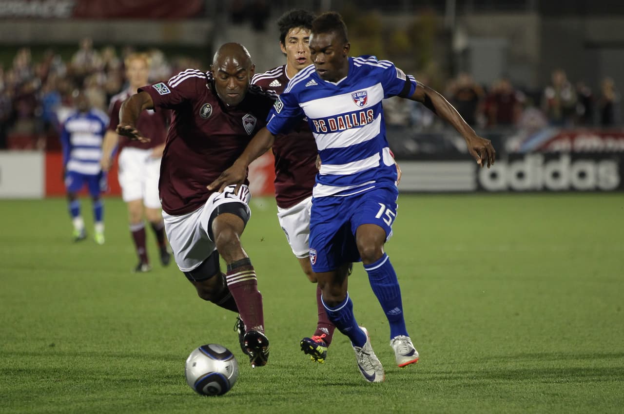 Castillo pronto marcó diferencia en el fútbol estadounidense, al que llegó con 18 años y mucha disposición de aprender. Anotó su primer gol con FC Dallas en mayo contra Los Angeles Galaxy e incluso en la fecha 9 de ese torneo hizo parte el equipo ideal de la MLS.