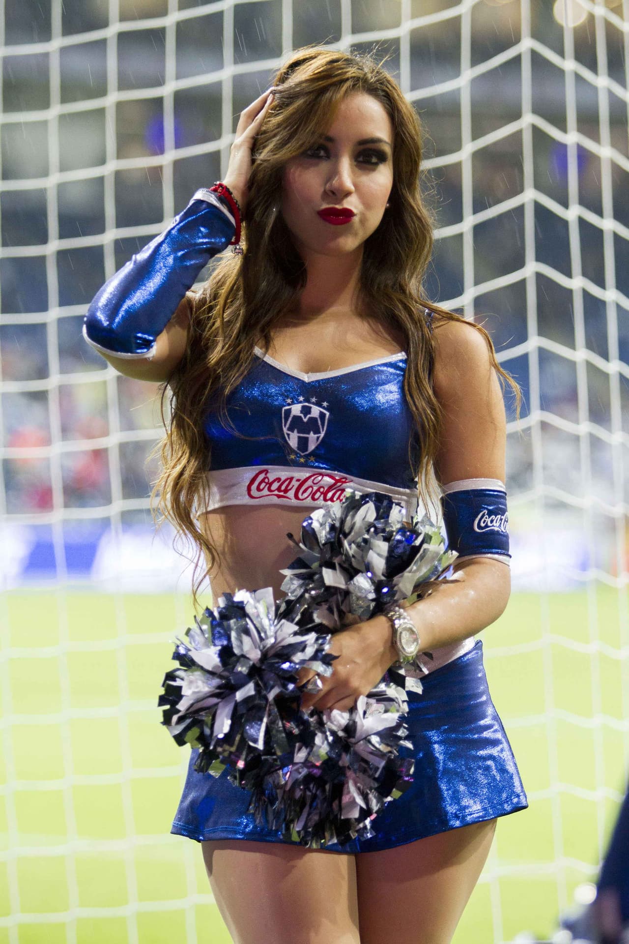 La belleza de las porristas en la fecha 16