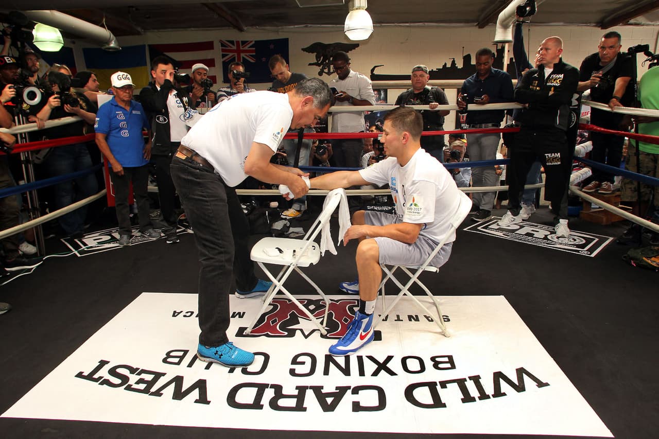 Gennady Golovkin se prepara para Dominic Wade, pero también piensa en una contienda contra Saúl 'Canelo' Álvarez.