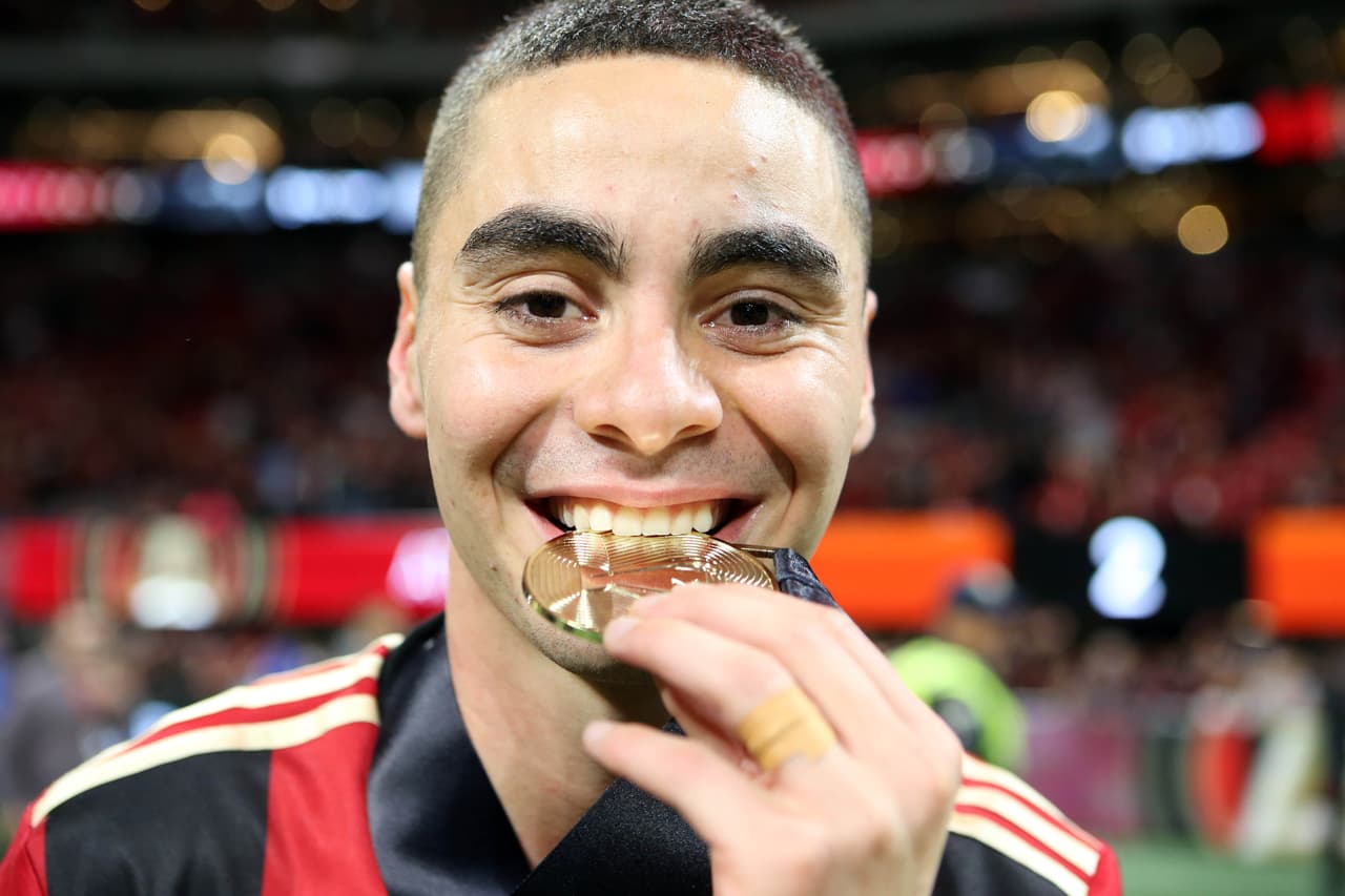 El Newcastle de la Premier League estaría en la 'pole position' para adquirir a Miguel Almirón