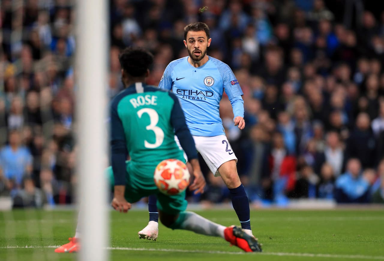 <b>¡Revivió el City pronto!</b>
<br>Bernardo Silva puso el 2-2 en el partido de vuelta tras aparecer al 11’.