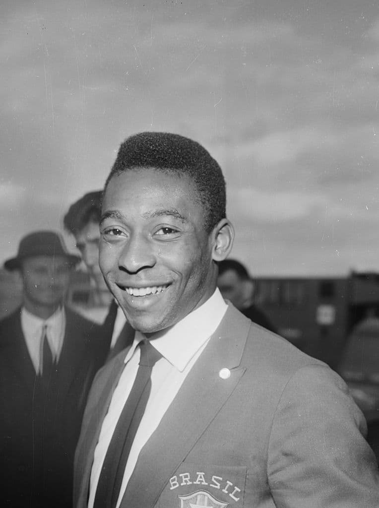 El Rey Pelé aparece en la tercera posición con 767 goles.
<br>