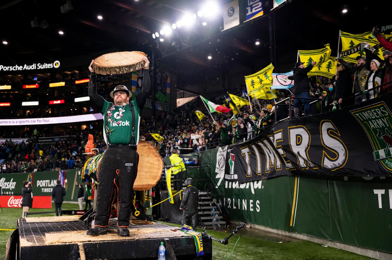 Pero la victoria por la mínima se quedó en casa de 'los Leñadores'.
<br>