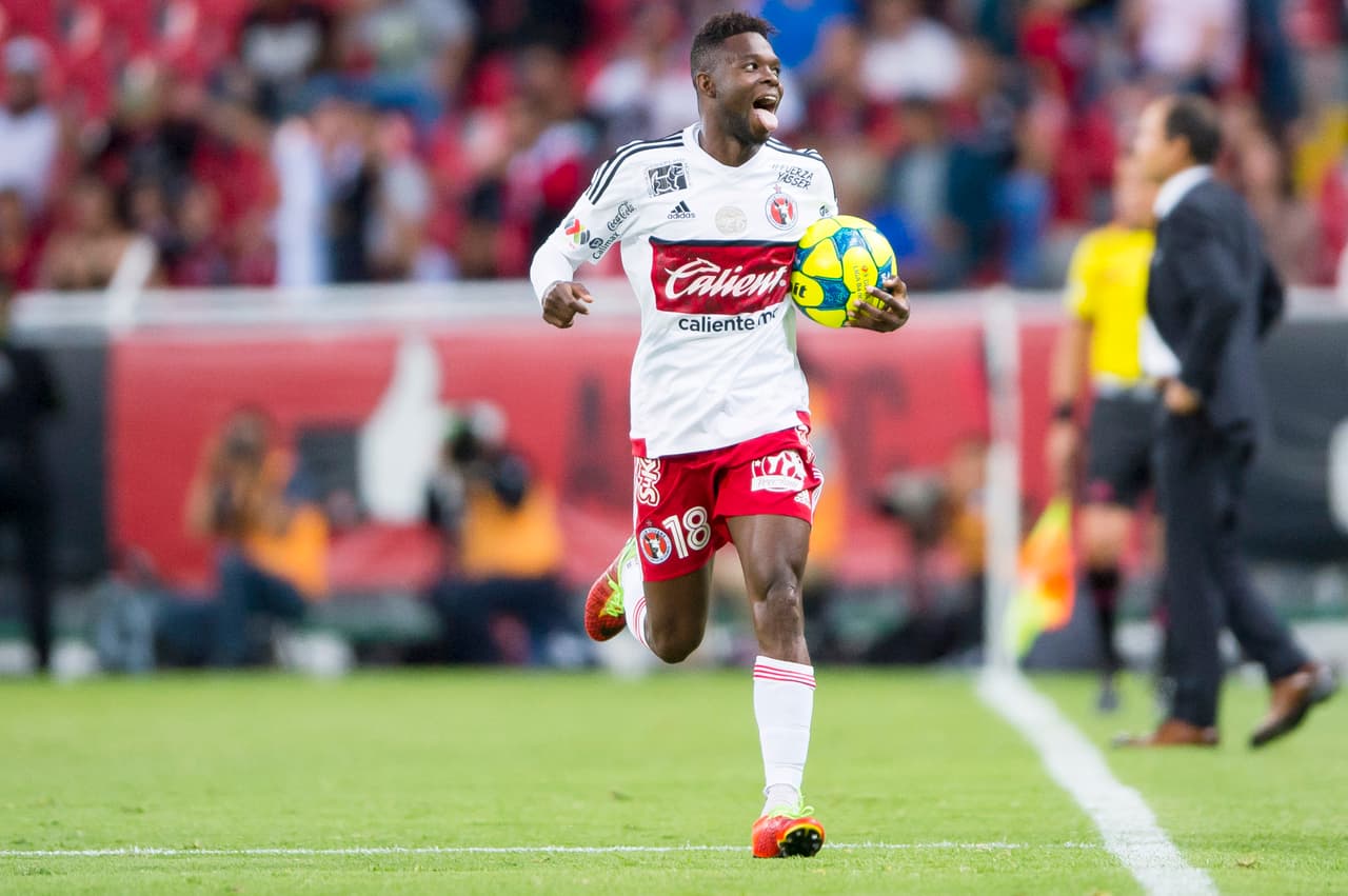 Él mismo marcaría el segundo para Xolos. Tras pase de Milton Caraglio firmaría su doblete en un gran primer tiempo.