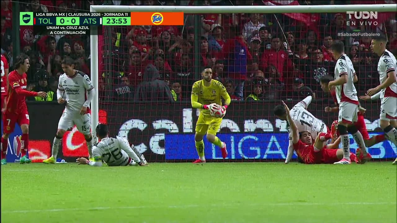 ¡TIRO ATAJADO! disparo por Luan.