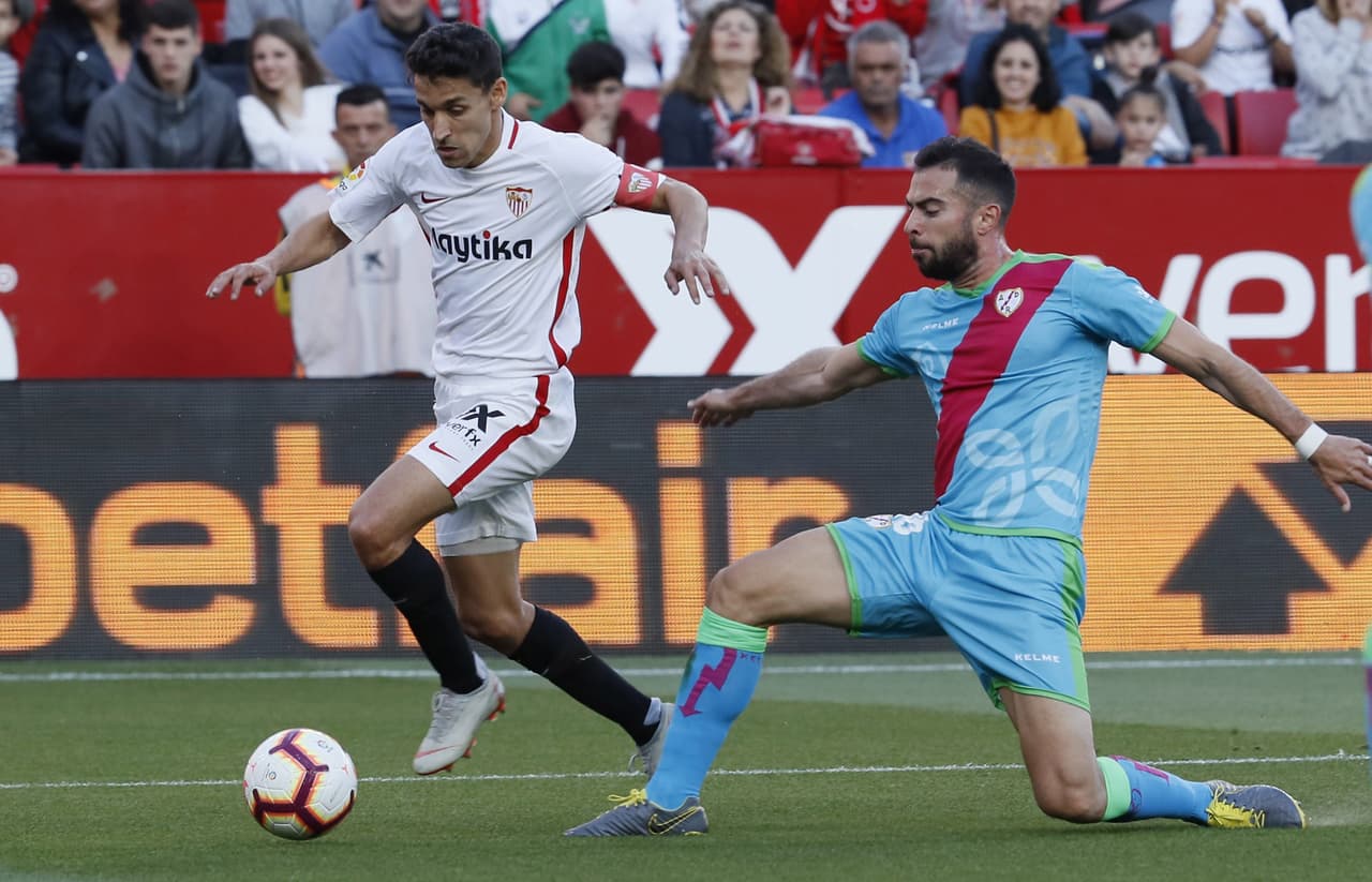 Sevilla goleó 5-0 a Rayo Vallecano en la Jornada 34 de la Liga de España y se acerca a la Champions League, con cinco tantos en el segundo tiempo que resignan al descenso cada vez más a su rival de turno.