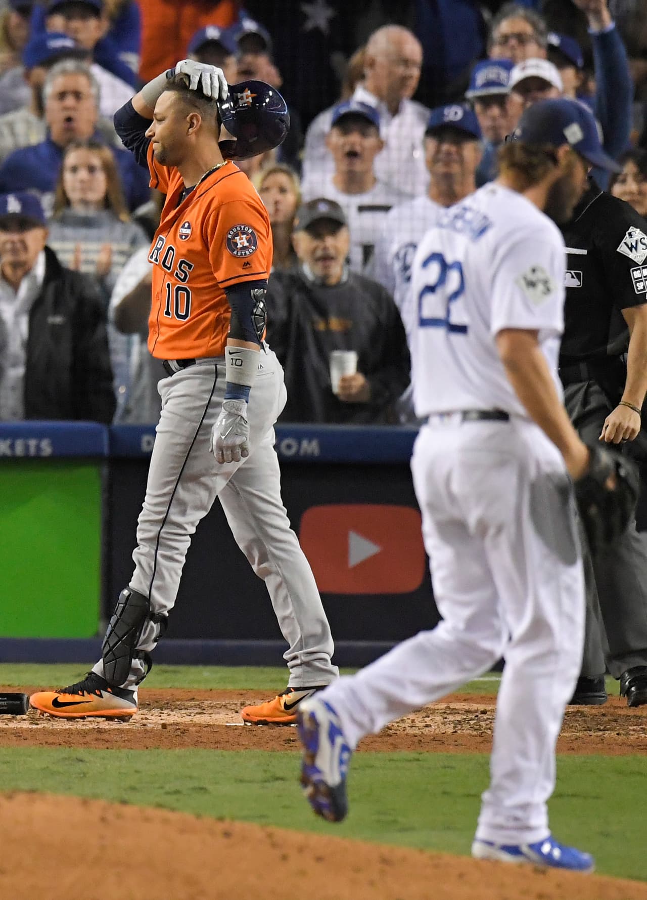 Kershaw ponchó a Yuli Gurriel que así se lamentó durante la tercera alta.