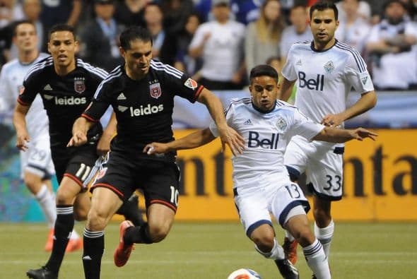 Cristian Techea - Vancouver Whitecaps. El novato uruguayo bajó del avión y ya tenía un récord en la liga. Gracias a su 1,58 metro comparte el título de jugador más petiso de la historia con el ecuatoriano Plata.