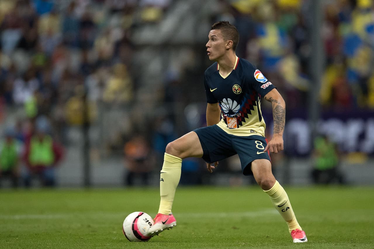 Además, se le vieron las ganas de triunfar en el nido yendo a pelear cada balón como si fuese el último.